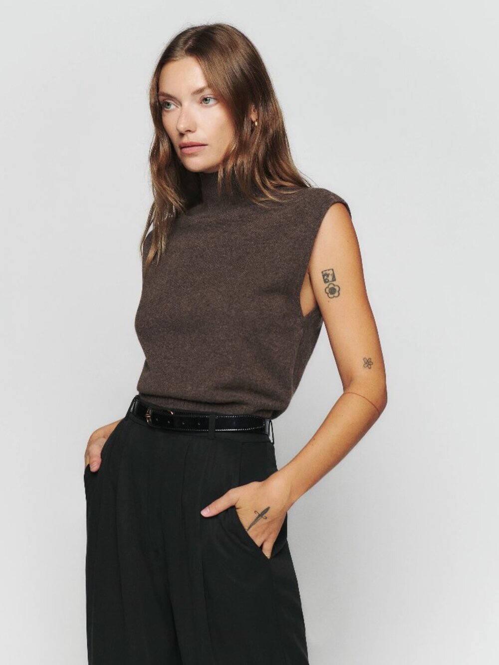 NWT Reformation Arco Cashmere Sweater in Chocolate - Size M